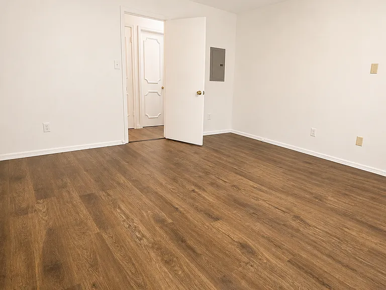 1216 Sunvalley Dr — Photo 9
