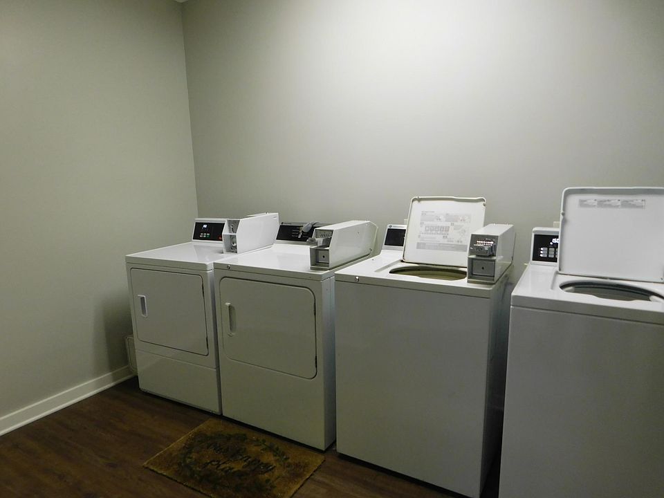 1st image of 114 S Main St #3