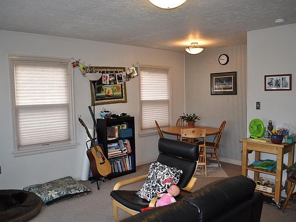 3rd image of 107 Mary Ave