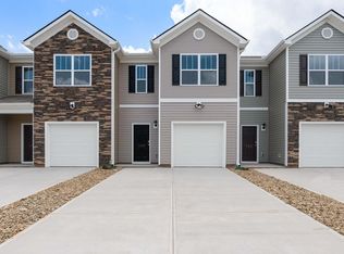 106 Sunriff Ct, Greer, SC 29651