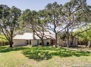 564 Oak Country, Helotes, TX 78023