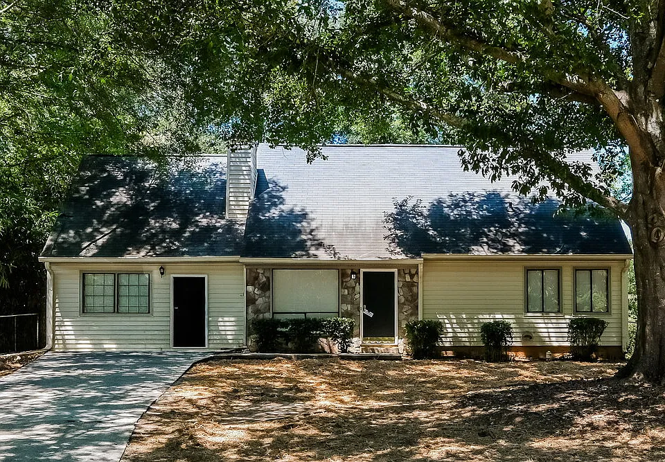 466 Ashton Cir