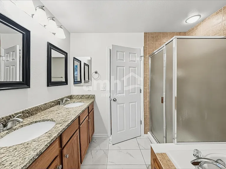 11852 Altura St — Photo 11