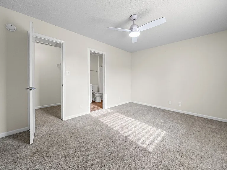 2815 Teakwood Dr — Photo 4