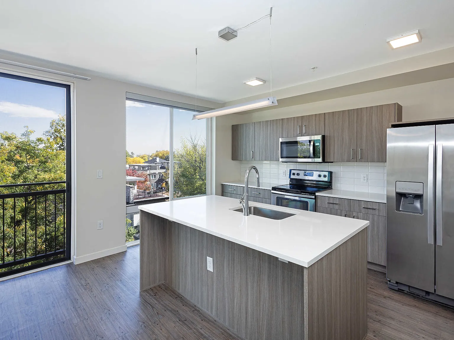 Colewood Apartments — Photo 4