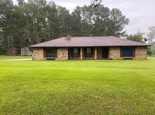 1464 Salem Church Rd, Collins, MS 39428