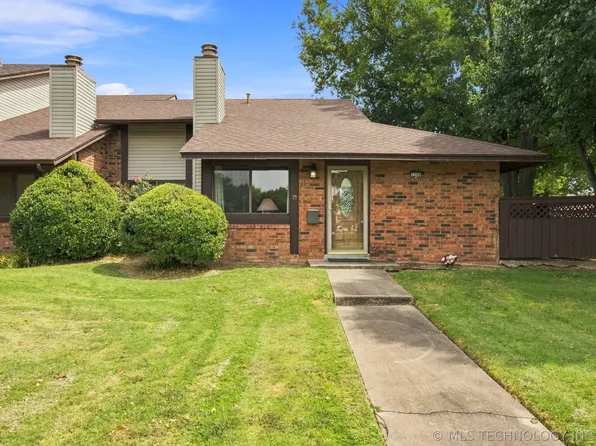 1209 S 111th East Ave #32-4D, Tulsa, OK 74128