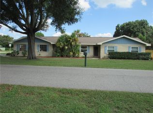 6 Winterset Dr, Winter Haven, FL 33884