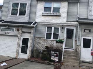 226 Lorraine Loop, Staten Island, NY 10309