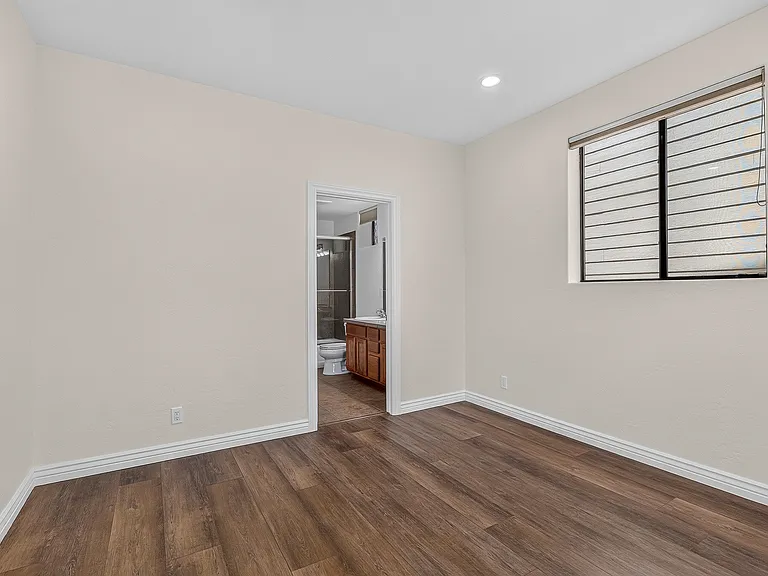 1519 E Payton Way #2 — Photo 16
