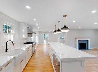 22 Crest Dr, Dover, MA 02030