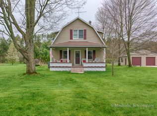 10690 Summit Ave NE, Rockford, MI