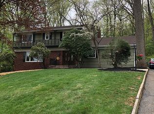 51 Pine Ln, Watchung, NJ 07069