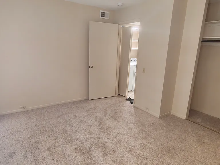 613 Edgebrook Ct — Photo 29