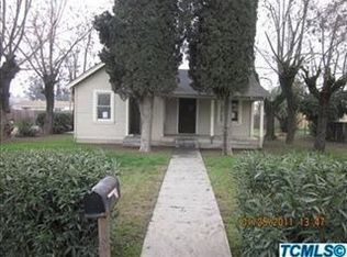 1025 W King Ave, Tulare, CA 93274