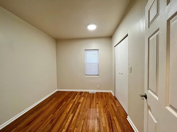 5th image of 2618 S Hillock Ave