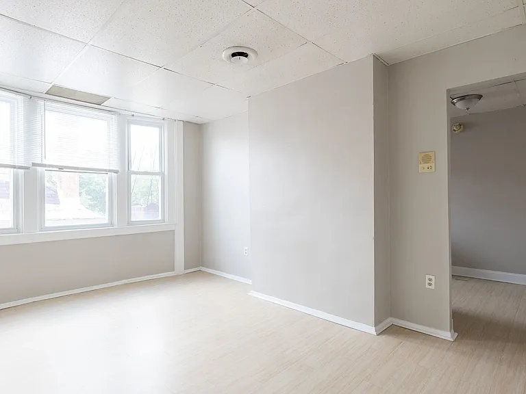 1500 Fallowfield Ave — Photo 7