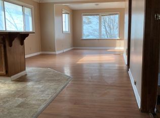 119 Eagle St #2, Fairport Harbor, OH 44077