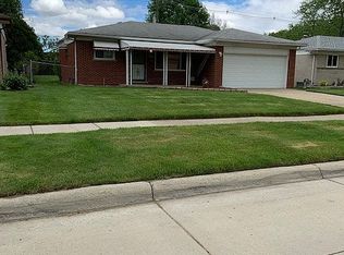 28062 Cunningham Dr, Warren, MI