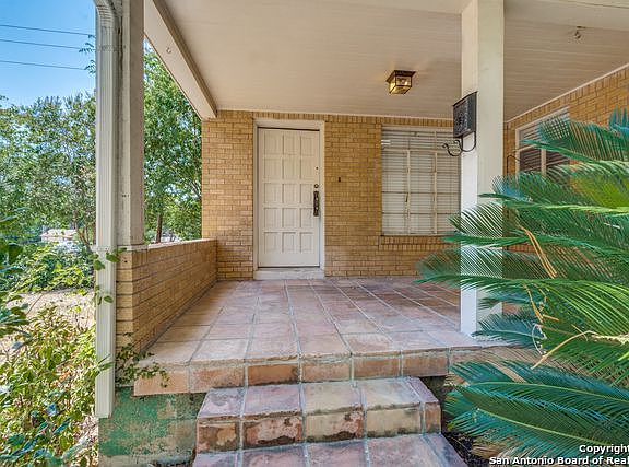 5th image of 101 Canterbury Hill St