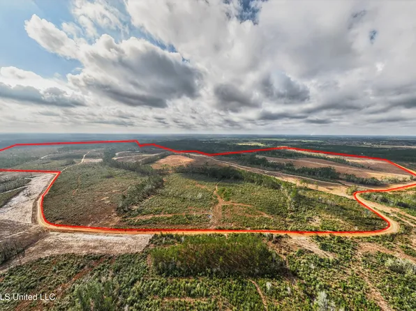 745 Moody Rd, Lucedale, MS 39452