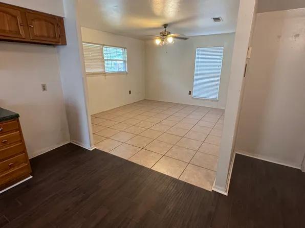 11934 Rutgers Ct, Baton Rouge, LA 70816