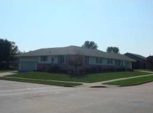 2702 Fieldcrest Dr, Kaukauna, WI 54130