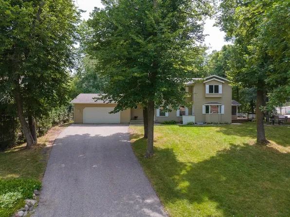 405 Pleasant Ave N, Annandale, MN 55302