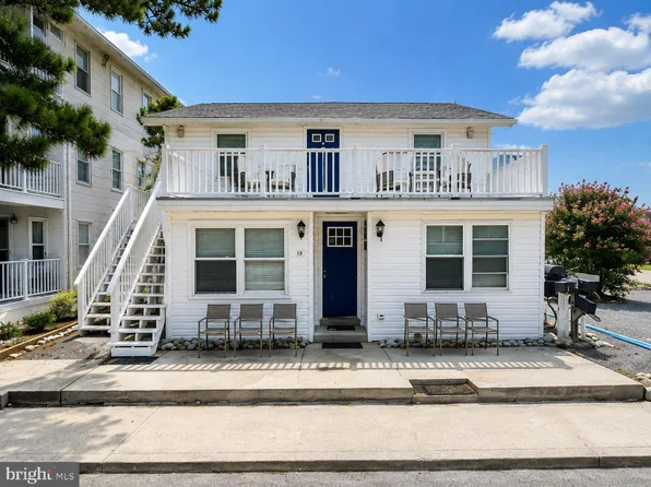 11 40th St #2, Ocean City, MD 21842