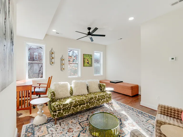 320 E Lanvale St #2 — Photo 16