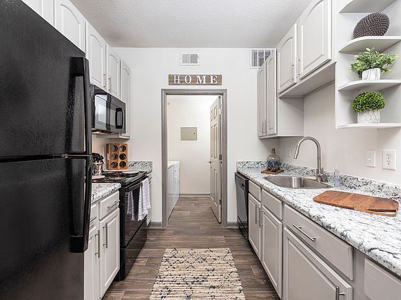 5th image of 5110 Garrard Ave #123
