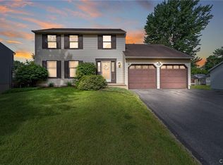 5352 Strawflower Dr, North Syracuse, NY 13212