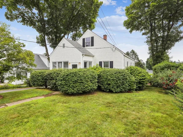 9 Fairfield Avenue, Danbury, CT 06810