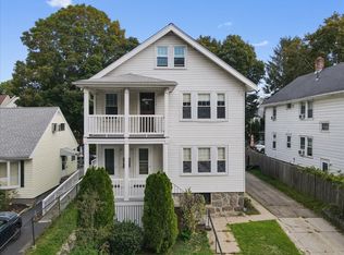 27-27 Temple St #29, West Roxbury, MA 02132