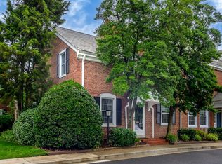 4421 36th St S, Arlington, VA 22206