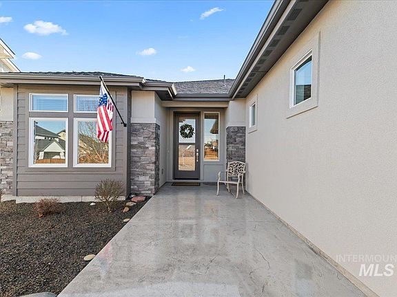 3rd image of 2500 S Pelion Way