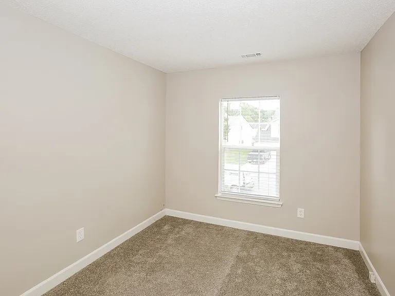 1405 Summer Coach Dr — Photo 12
