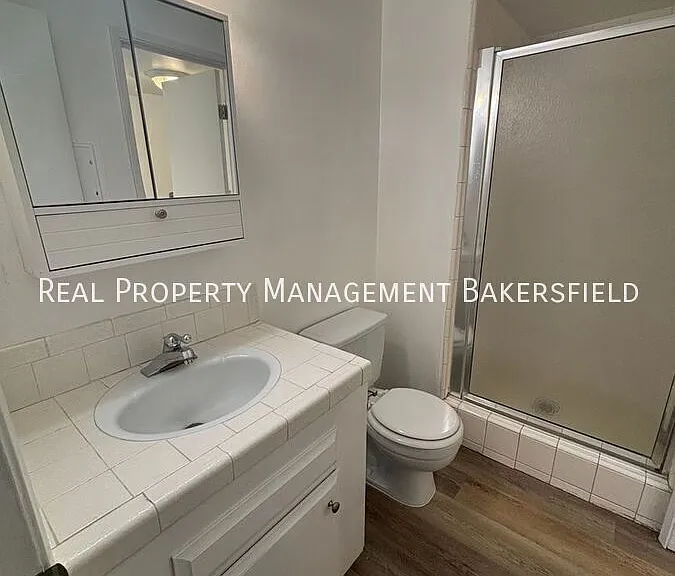 2425 Olive St #2425 — Photo 8