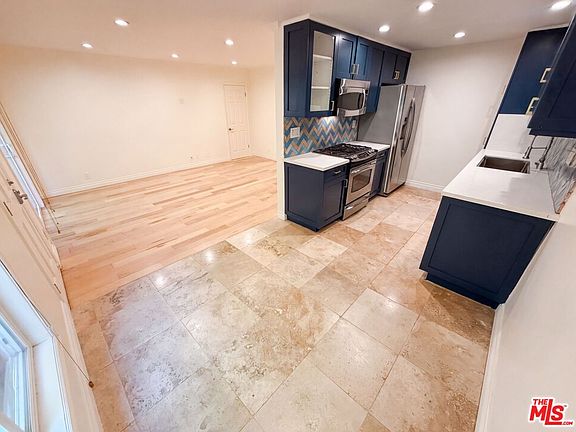 2nd image of 1024 5th St APT 3