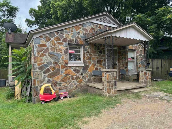 2118 W 18th St, North Little Rock, AR 72114