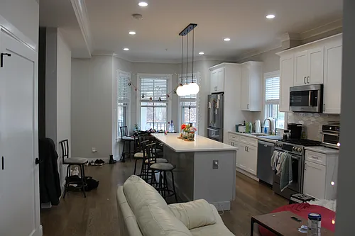 153 Foster St #2 Photo 1