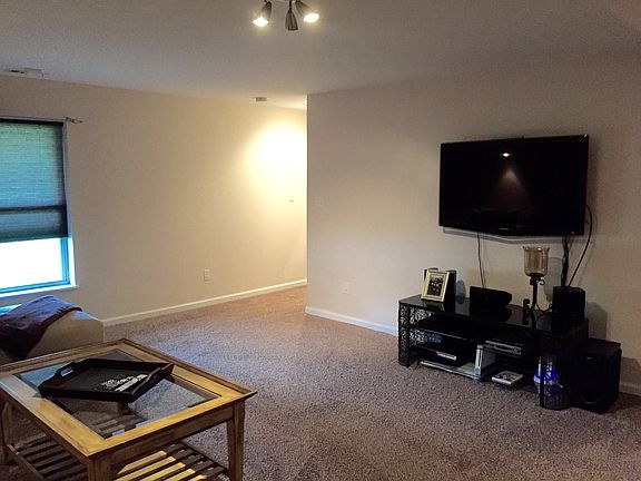 4th bedroom/2nd living room