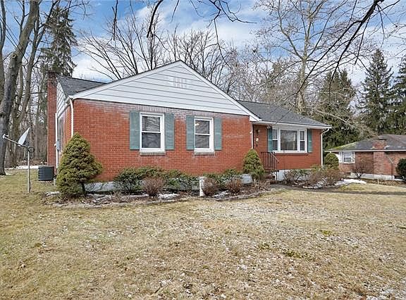 3rd image of 14 Lannis Ave