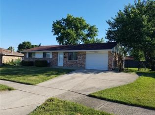 6840 Rockview Ct, Huber Heights, OH 45424