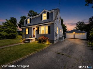 11 Wayland Court, Milford, CT 06460