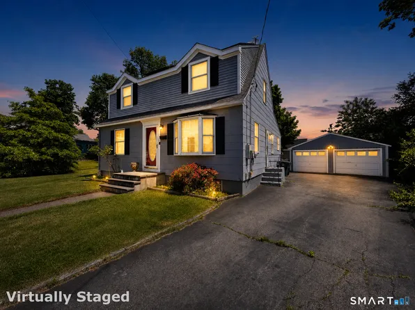 11 Wayland Court, Milford, CT 06460