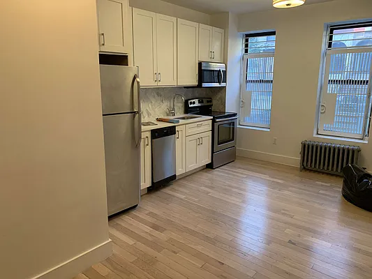 Rented by Premier One Realty LLC | media 1