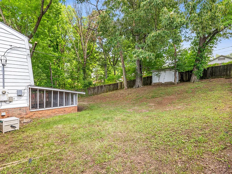 2309 Bridgette Blvd — Photo 33