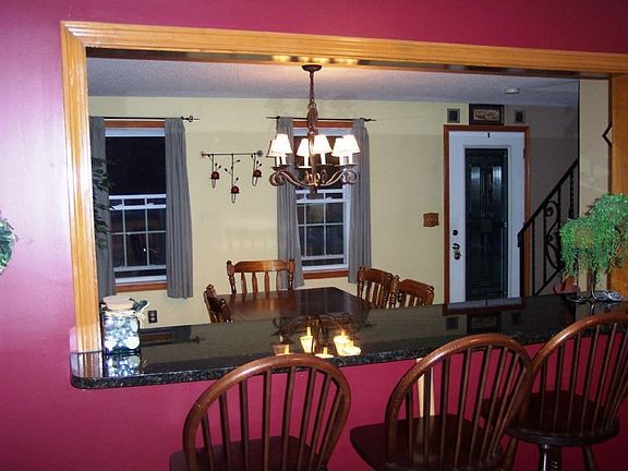 4th image of 432 Nadine Dr