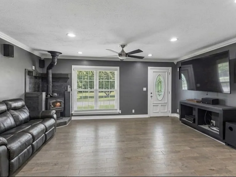 15 Cedar Creek Dr — Photo 2